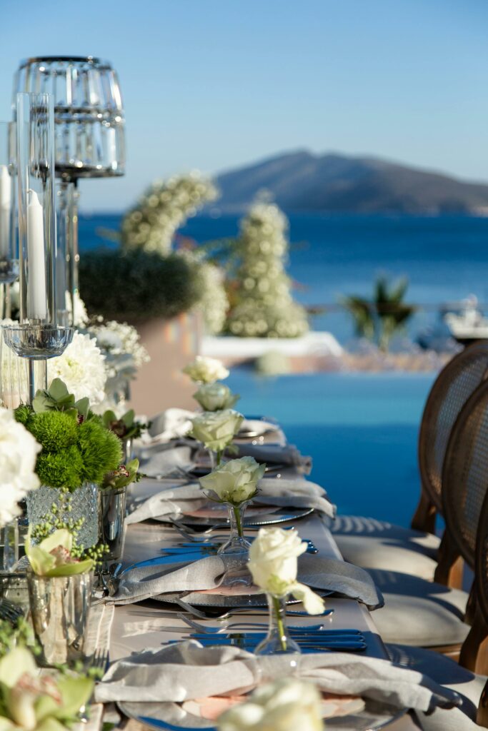 Travel Wedding Venue, Ocean front tabel seating aesthetic